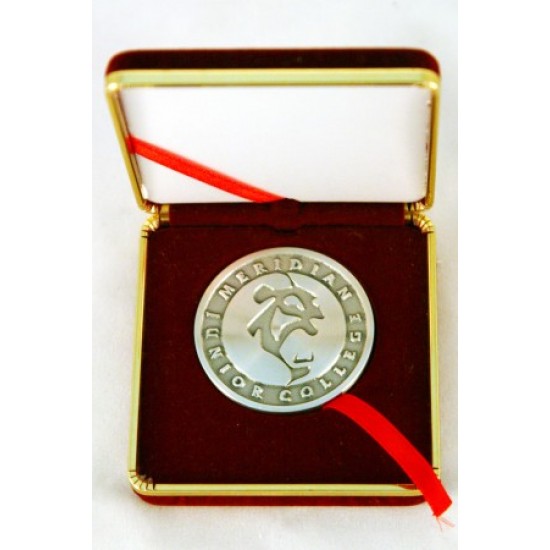 Medallion in Velvet Case